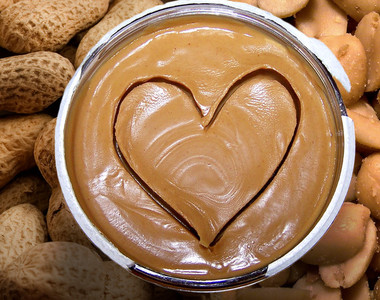 Main_is-peanut-butter-healthy-header-v2-830x467