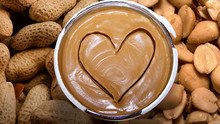 Small_is-peanut-butter-healthy-header-v2-830x467